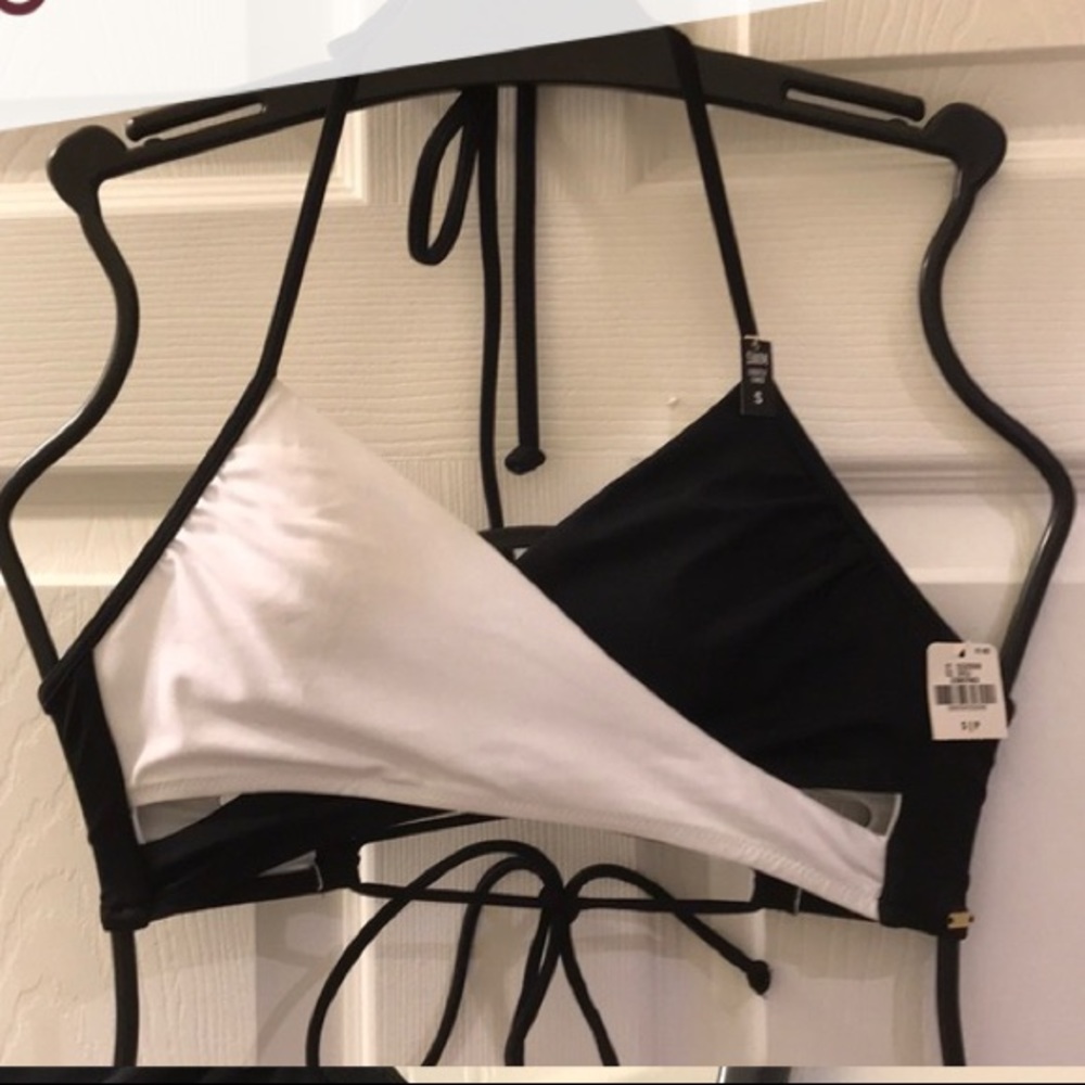 BNWT Victoria’s Secret bikini top